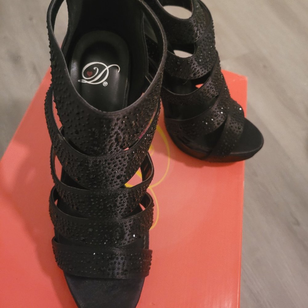 D Liria SSLK Sequin Satin Black Heels